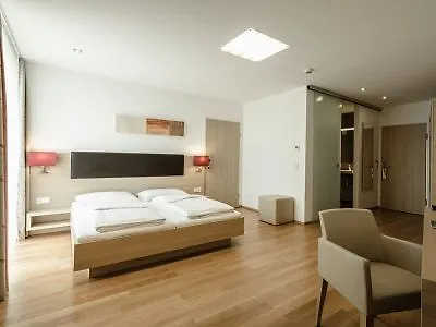 מלון Sternen 4*